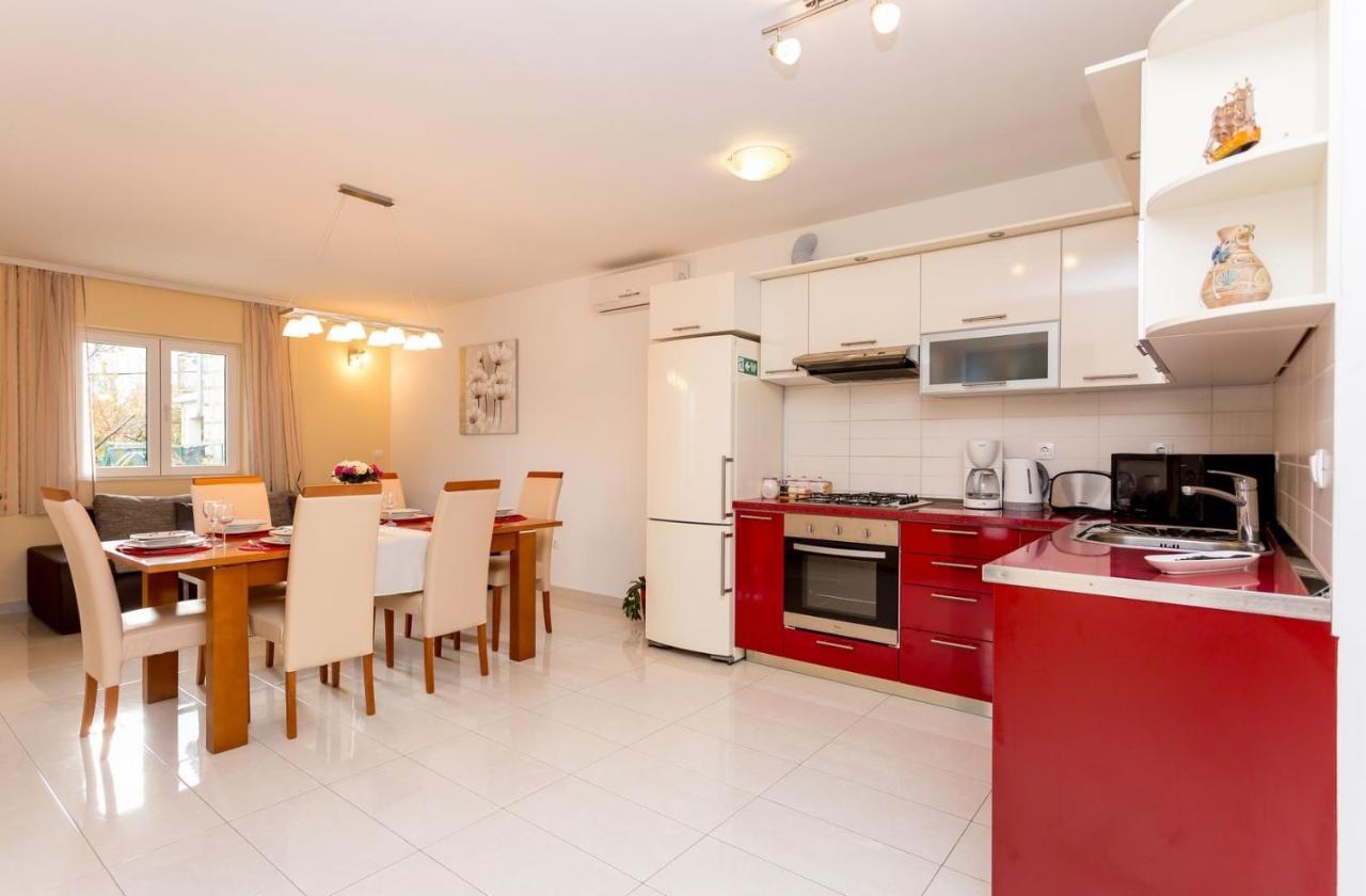 Villa Josip Near Omis , Private Pool المظهر الخارجي الصورة